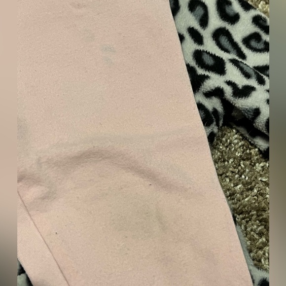 Leopard print Carters fleece & legging set, size 18 months. - Picture 3 of 4